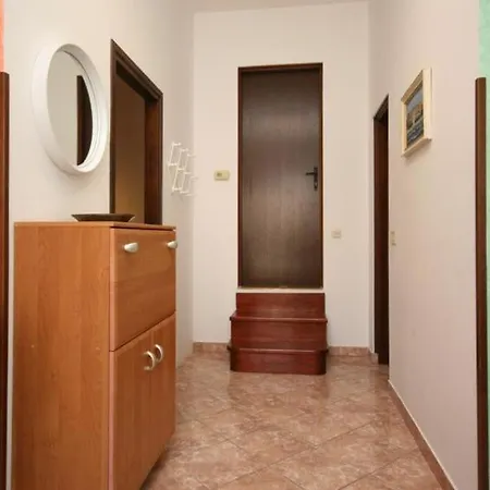 With A Parking Space - 2490 * Ουμάγκ